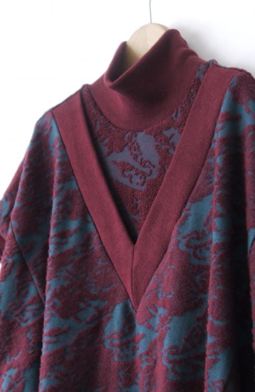 Wolf jacquard vest