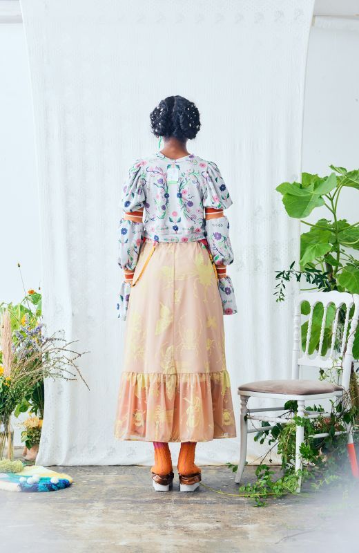 Insect lace flare skirt