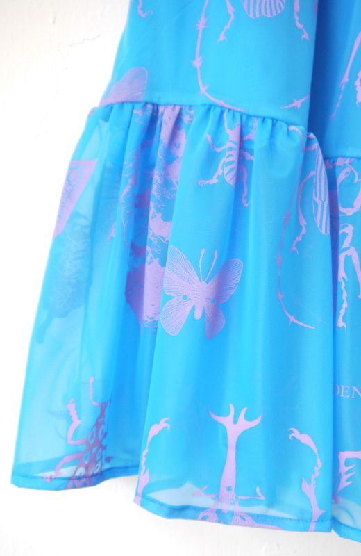 Insect lace flare skirt