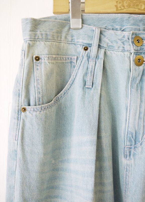 Zipper slit remake denim