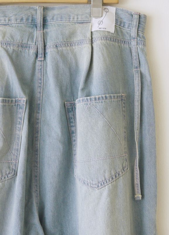 Zipper slit remake denim