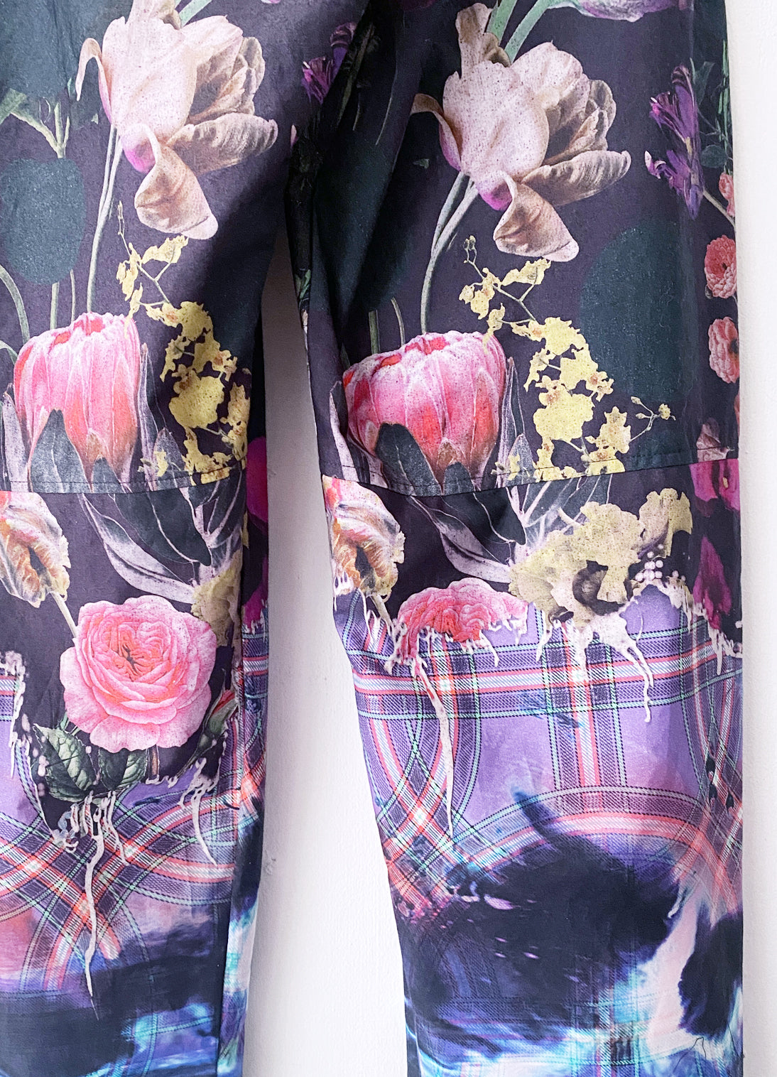 Aging Flower 2-Tuck Pants